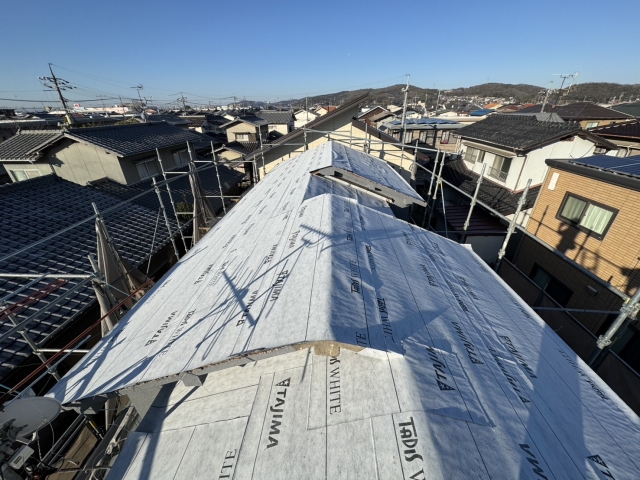 屋根葺き替え工事
