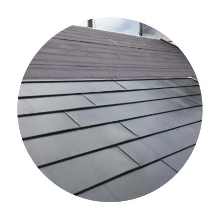 カバー工法を施した屋根